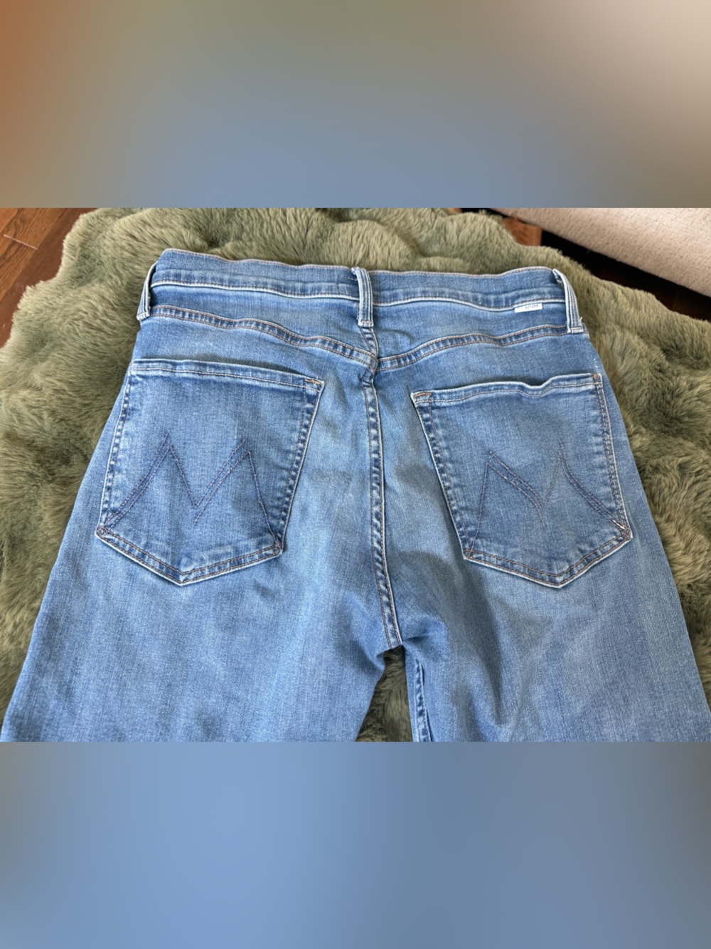 MOTHER Mid Rise Rider Ankle Jeans in Medium Blue Denim Size 30 - Picture 6 of 7